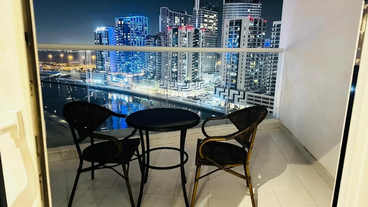 Апартаменты Phineek Homes Luxury Studio With Canal View Damac Maison Prive Business Bay Дубай